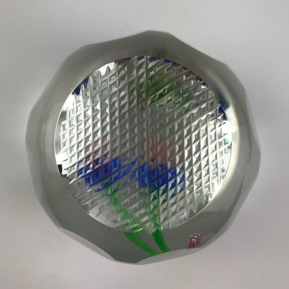 Perthshire 1987D Hummingbird Feeding from Blue Gentians Faceted Paperweight - Picture 2 of 14